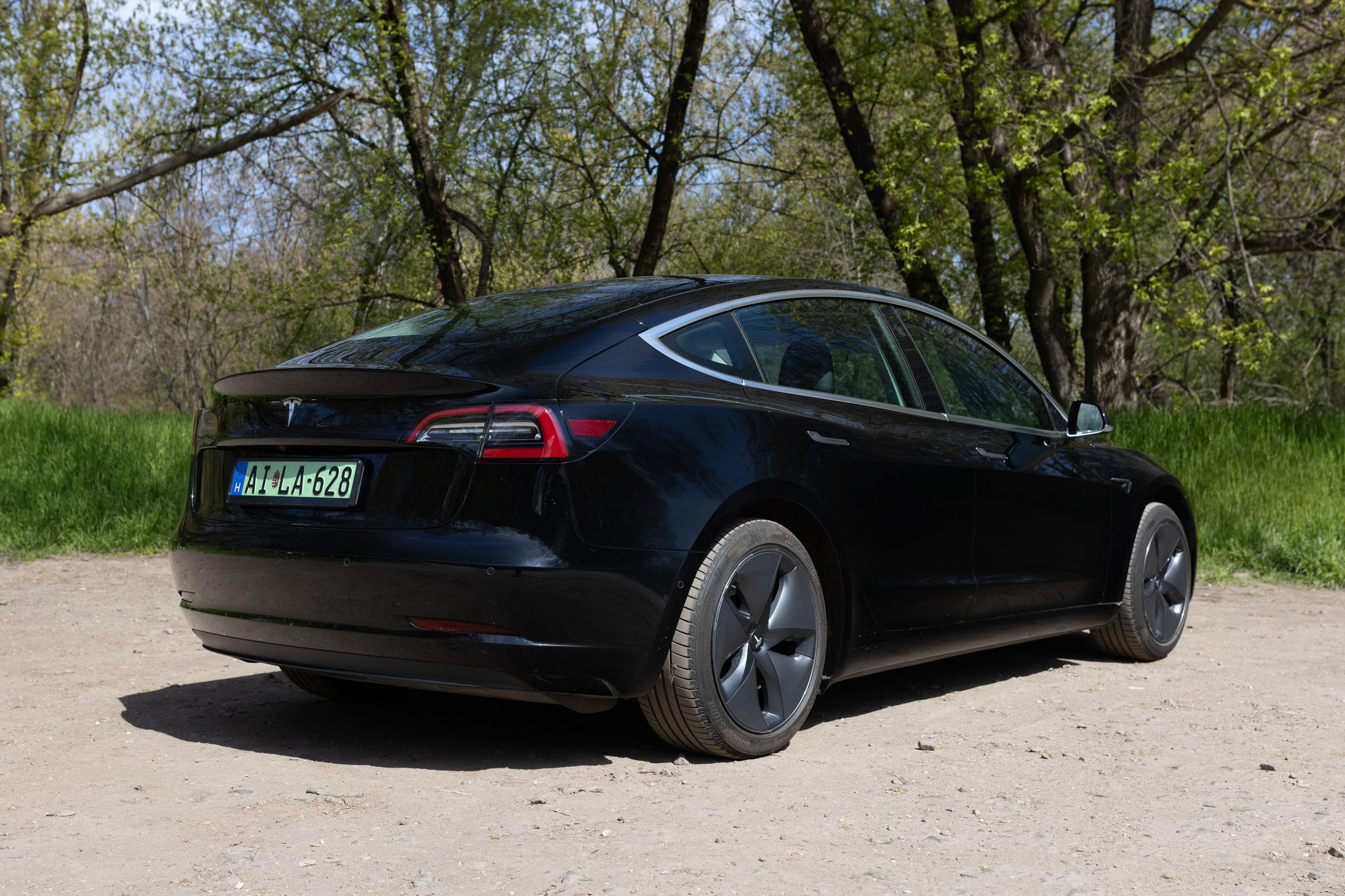 Teslamodel3-2